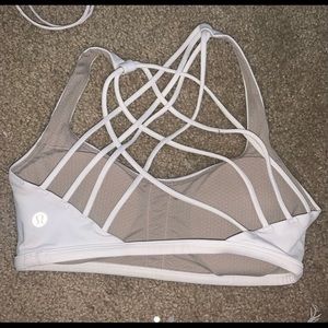 Lululemon free to be wild bra